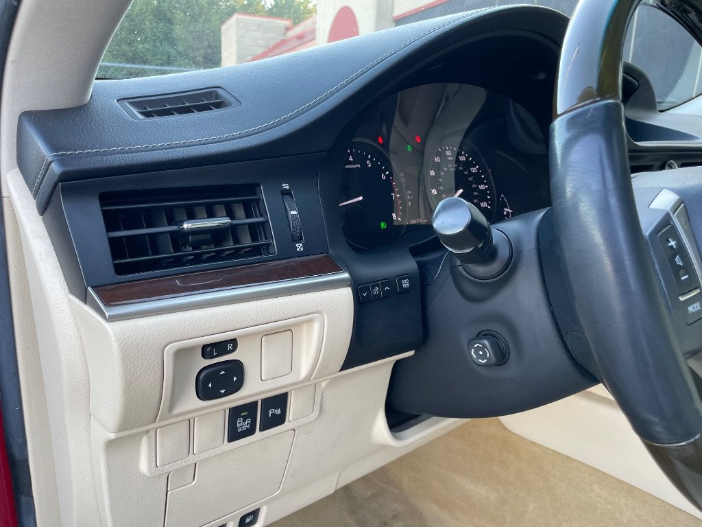 Used 2014 Lexus ES 350 w/ Premium Package FWD image 35