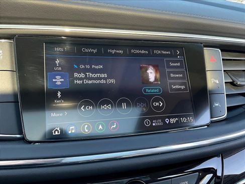 Used 2020 Buick Enclave Premium w/ Sun and Sites Package FWD image 15