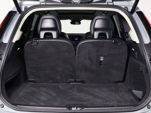 Used 2025 Volvo XC90 B6 Ultra image 15