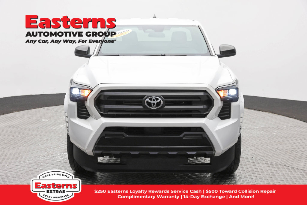 Used 2024 Toyota Tacoma SR RWD image 3