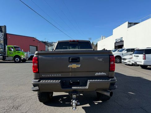 Used 2015 Chevrolet Silverado 2500 High Country image 4