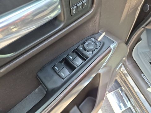 Used 2019 GMC Sierra 1500 SLT AWD/4WD image 21