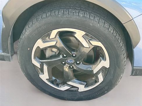 Used 2023 Subaru Crosstrek 2.5i Limited w/ Moonroof Package image 30