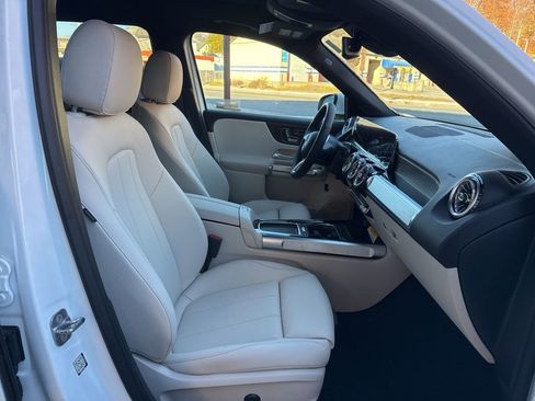 New 2026 Mercedes-Benz GLB 250 4MATIC image 14
