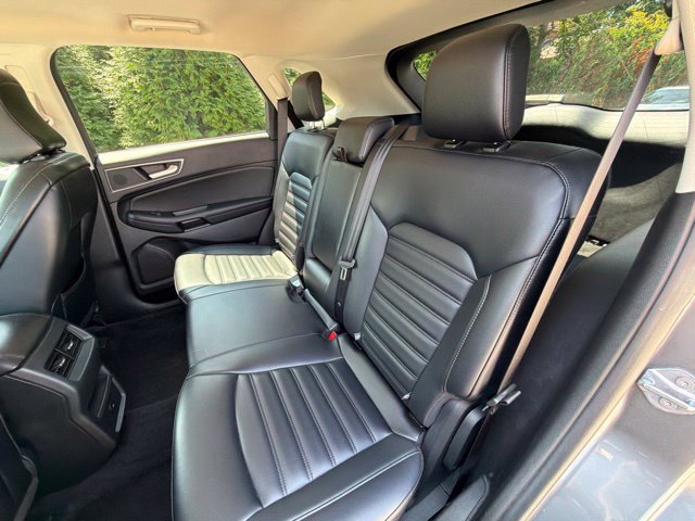 Used 2024 Ford Edge SEL AWD/4WD image 15