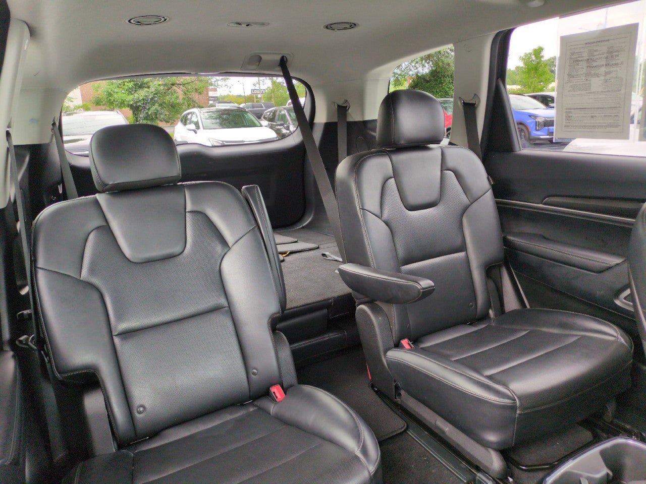 Certified 2024 Kia Telluride S w/ S Sunroof Package FWD image 28