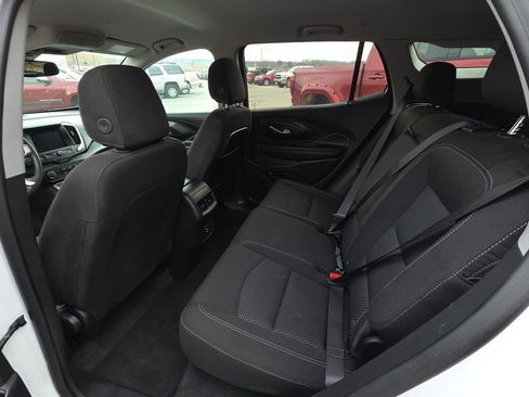 Used 2024 GMC Terrain SLE image 13