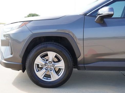 Used 2023 Toyota RAV4 XLE FWD image 5