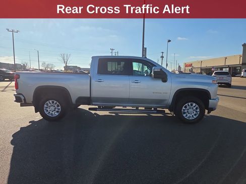 Used 2020 Chevrolet Silverado 2500 High Country w/ Z71 Off-Road Package image 7