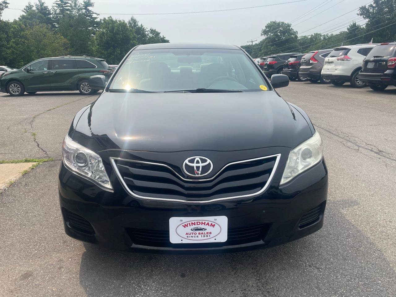 Used 2010 Toyota Camry LE FWD image 2