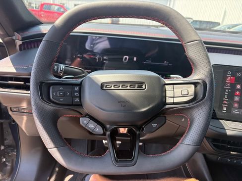 Used 2024 Dodge Charger Daytona Scat Pack w/ Plus Group AWD/4WD image 12