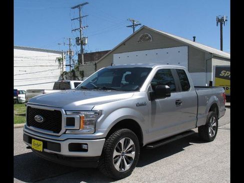 Used 2020 Ford F150 XL w/ Equipment Group 101A Mid AWD/4WD image 3
