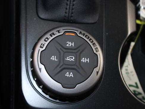 New 2025 Ford Bronco Badlands w/ Sasquatch Package image 40