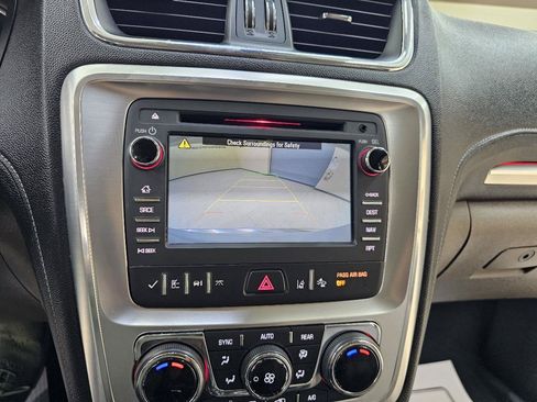 Used 2015 GMC Acadia SLT FWD image 32