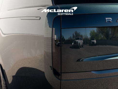 Used 2025 Land Rover Range Rover SE image 15