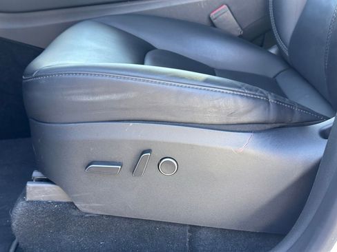 Used 2023 Tesla Model Y Long Range image 28