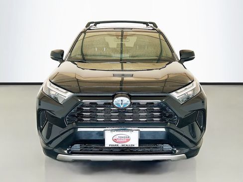 Used 2023 Toyota RAV4 SE AWD/4WD image 2