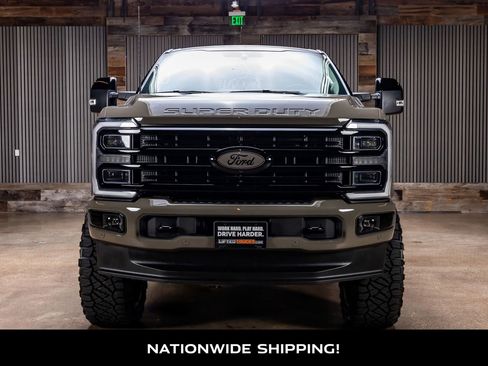 Used 2026 Ford F250 Platinum w/ Platinum Plus Package AWD/4WD image 4