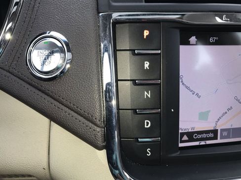 Used 2019 Lincoln Continental Select w/ Continental Climate Package image 20