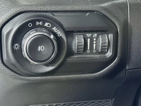 Used 2021 Jeep Wrangler Unlimited Sport AWD/4WD image 21