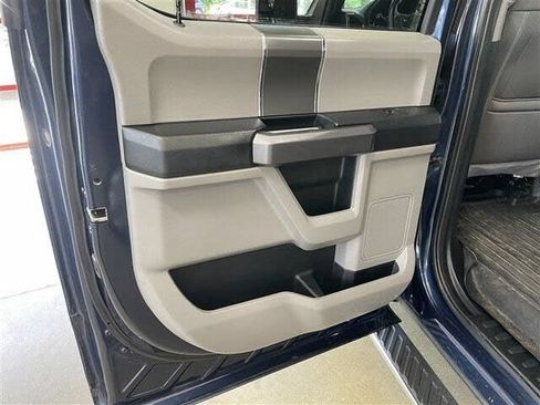 Used 2019 Ford F150 XLT w/ Equipment Group 302A Luxury AWD/4WD image 29