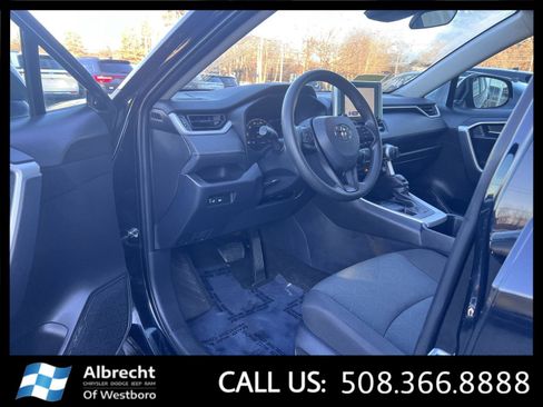 Used 2024 Toyota RAV4 XLE image 9