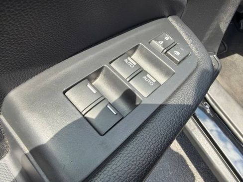 Used 2023 Honda Passport EX-L image 11