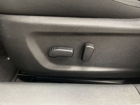 Used 2025 Nissan Altima 2.5 SV image 15