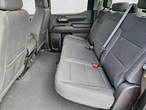 Used 2025 Chevrolet Silverado 1500 LT AWD/4WD image 17
