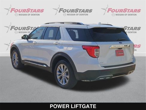 Used 2021 Ford Explorer XLT w/ Equipment Group 202A image 7