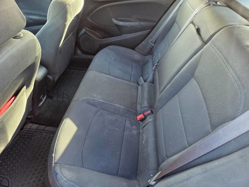 Used 2017 Chevrolet Cruze LT w/ Convenience Package image 10