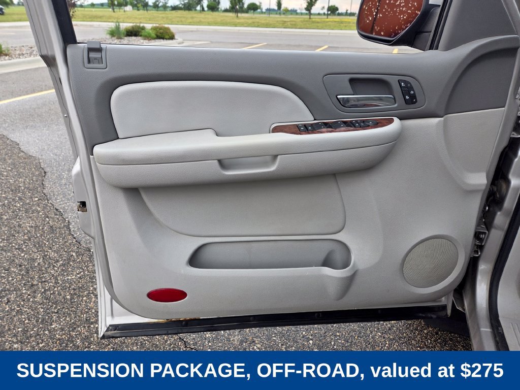 Used 2007 Chevrolet Silverado 1500 LTZ w/ Suspension Package, Off-Road" AWD/4WD image 5