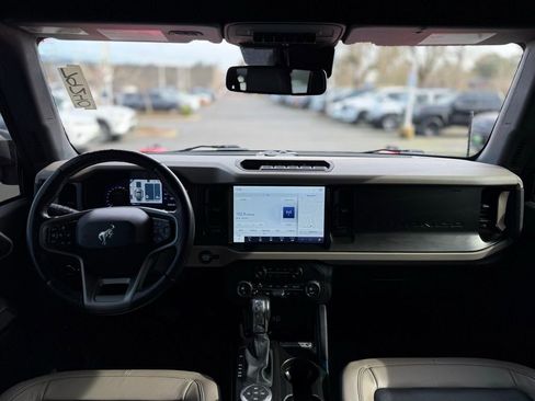 Used 2021 Ford Bronco Wildtrak image 23