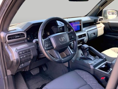 Used 2025 Toyota Tacoma SR5 RWD image 15