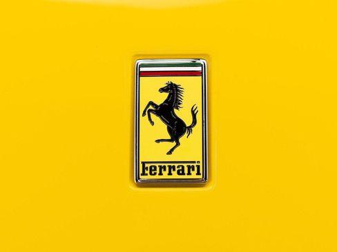 Certified 2020 Ferrari Portofino RWD image 25