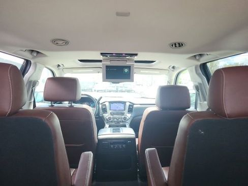 Used 2020 Chevrolet Tahoe Premier w/ Premier Plus Edition AWD/4WD image 6
