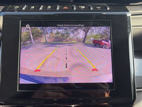 Used 2022 Jeep Grand Cherokee L Laredo w/ Luxury Tech Group I RWD image 19
