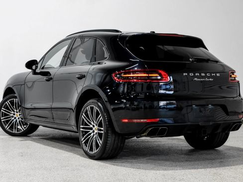 Used 2017 Porsche Macan Turbo image 8