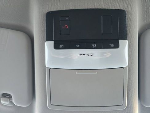 Used 2024 Nissan Rogue SV image 7