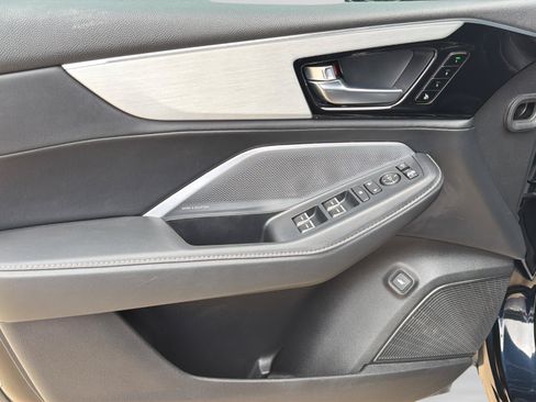 Used 2025 Acura MDX FWD w/ Technology Package image 12