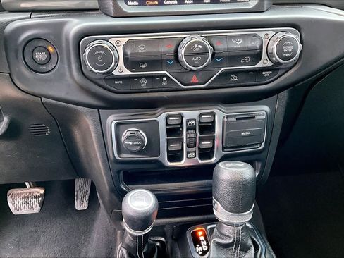 Certified 2023 Jeep Wrangler Unlimited Sahara AWD/4WD image 31
