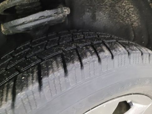 Used 2012 Toyota Highlander 4WD image 24