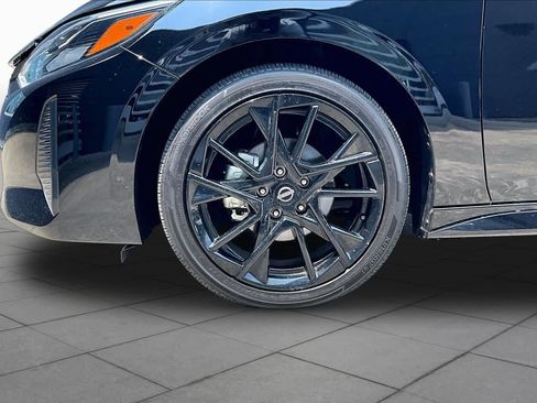 Certified 2025 Nissan Sentra SR w/ Midnight Edition FWD image 11