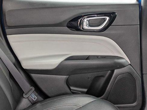 Used 2025 Jeep Compass Limited AWD/4WD image 23