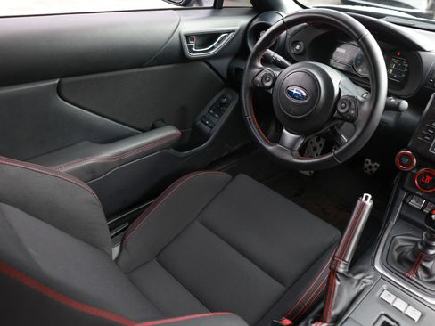 Used 2024 Subaru BRZ Premium RWD image 24