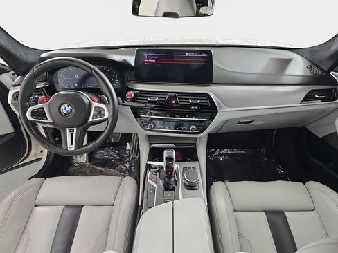 Used 2021 BMW M5 image 14