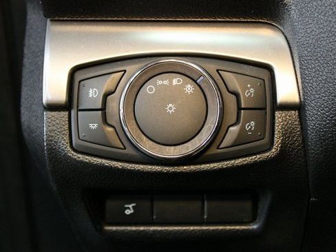 Used 2019 Ford Explorer XLT w/ XLT Sport Appearance Package image 21