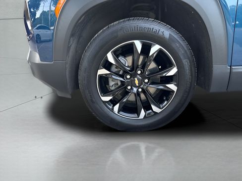 Used 2021 Chevrolet TrailBlazer LT w/ Driver Confidence Package AWD/4WD image 4