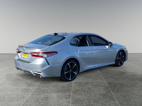 Used 2018 Toyota Camry XSE w/ Driver Assist Package FWD image 5