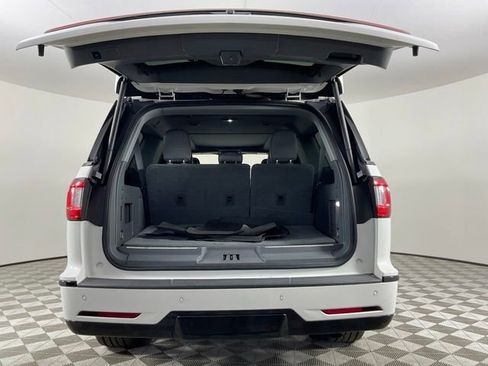 Used 2020 Lincoln Navigator L Reserve w/ Luxury Package AWD/4WD image 8